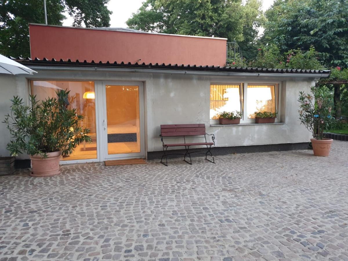 Ferienwohnung Lindenhof, Zentrumsnah Mit Terrasse Und Grillmoeglichkeit Magdeburg Kültér fotó